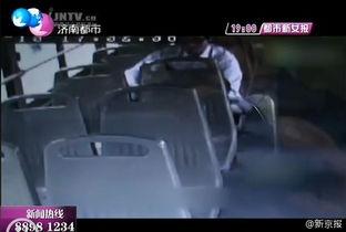 男女吻上摸下面的视频,揭秘男女私密接触瞬间