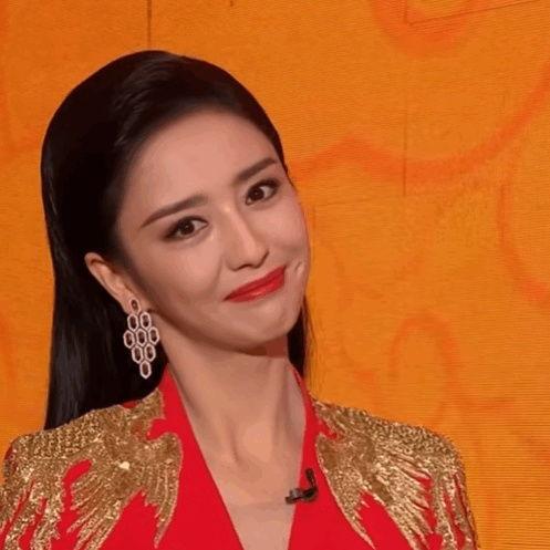 小佟丽娅视频,魅力绽放，演绎时尚风采